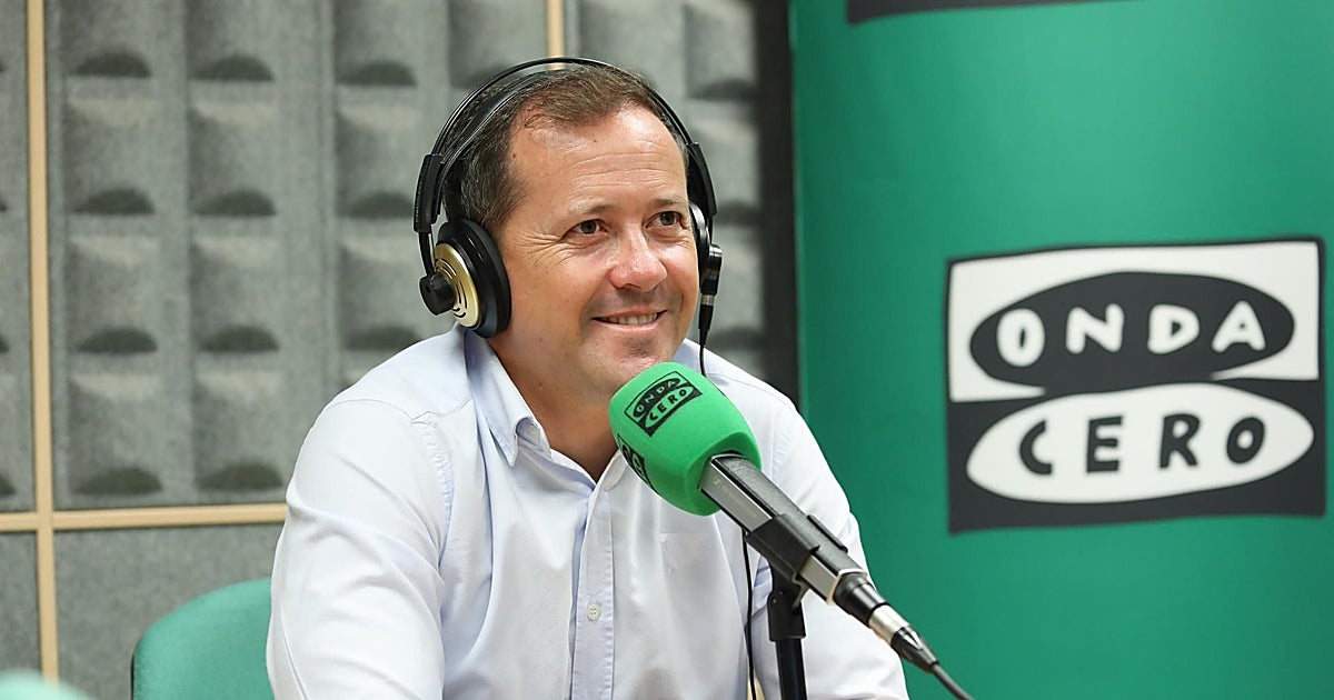 Velázquez insiste en que la competencia para climatizar los colegios «es de la Junta»