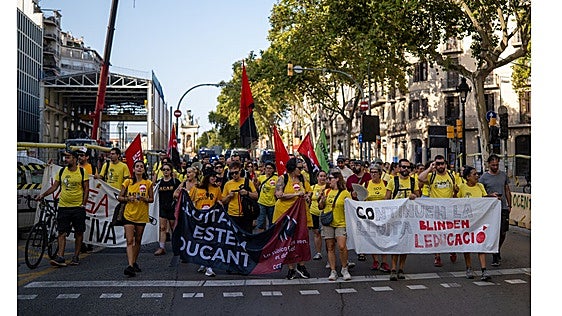 Cataluña arranca las clases con una huelga docente de bajo impacto y en plena polémica por el fiasco de PISA