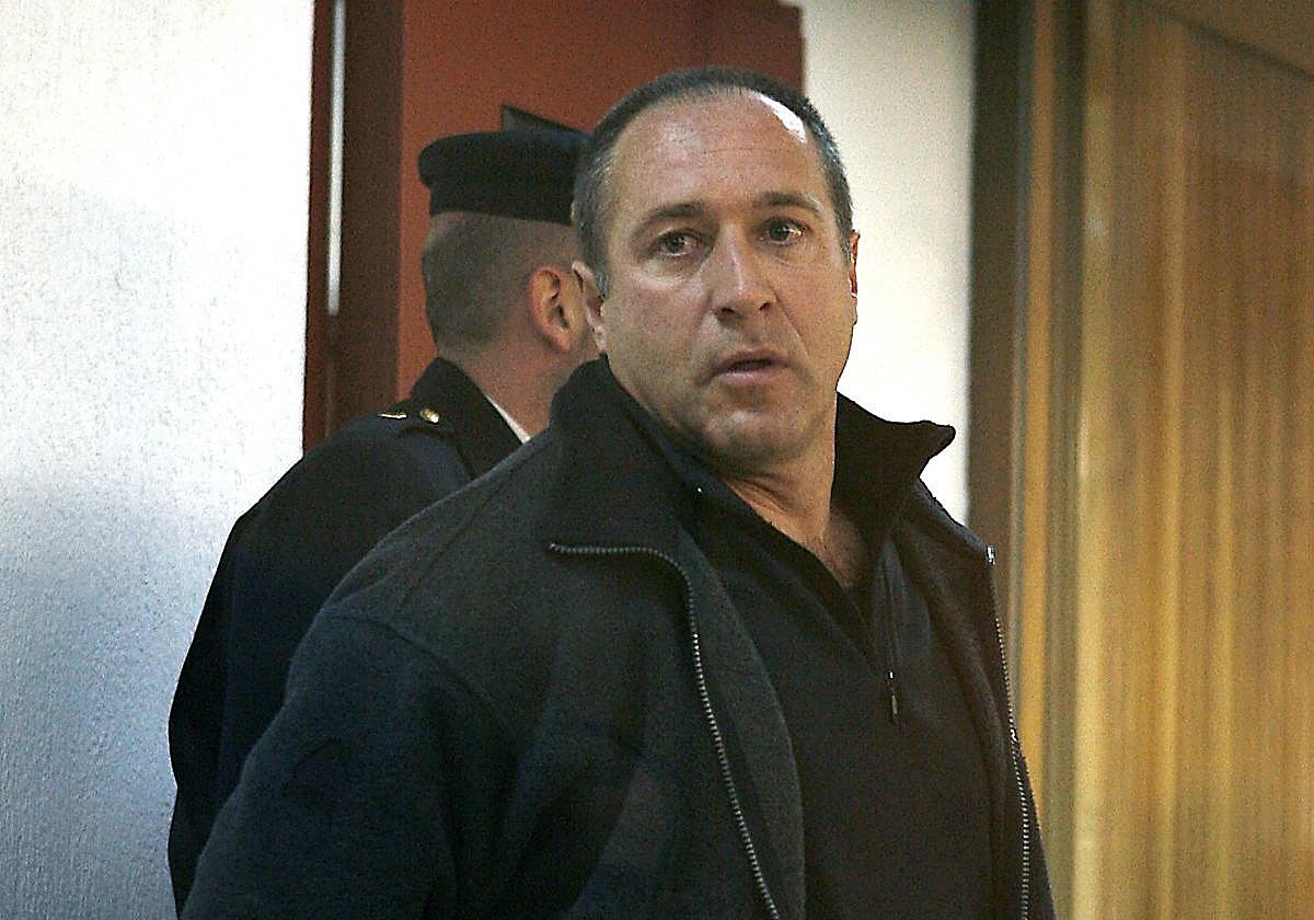 El Gobierno vasco concede el tercer grado al etarra Henri Parot, autor, entre otros, del atentado de la casa cuartel de Zaragoza