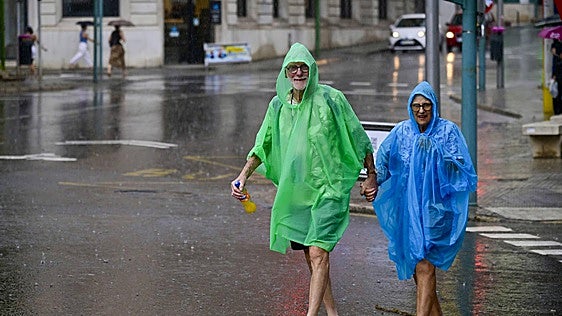 El temporal en Baleares deja calles inundadas y árboles caídos con Mallorca en alerta naranja