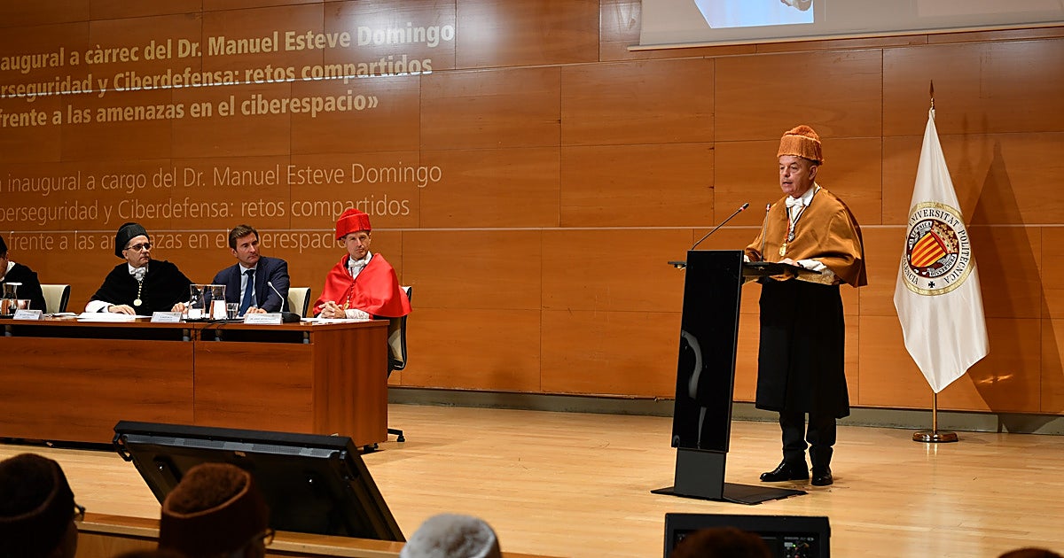 La UPV reivindica el papel de la universidad en la «soberanía tecnológica» y guiar la IA con capacidades humanas