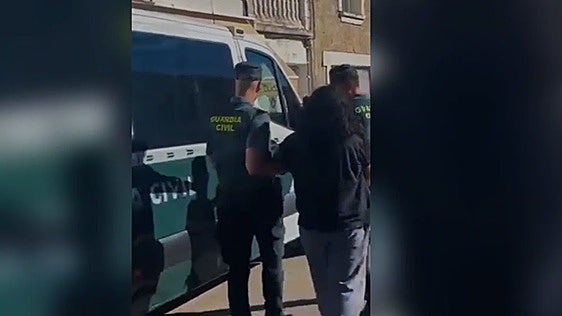 Detenido un joven tras atrincherarse en su casa y amenazar en TikTok con explotar un pueblo de Burgos