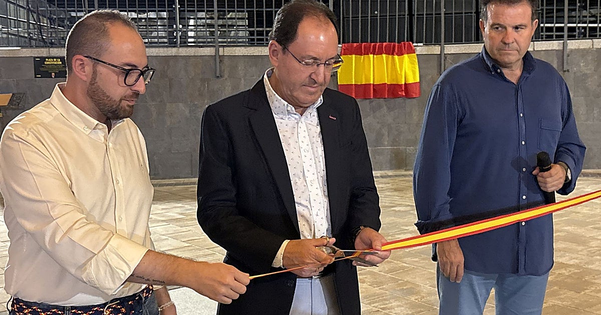Cobeja, İl Destegiyle Yenilenen Plaza de La Constitucion'u Acti