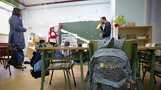 Galicia encara el nuevo curso con casi mil docentes más pese a la caída del alumnado