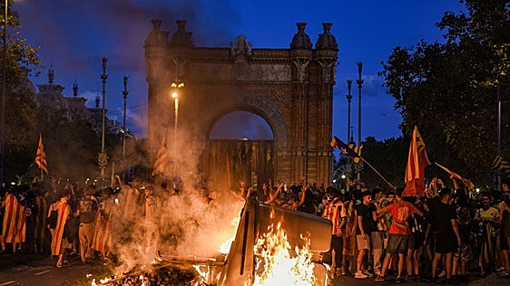 La Diada deja 18 detenidos, diez menores, por desórdenes públicos en Barcelona