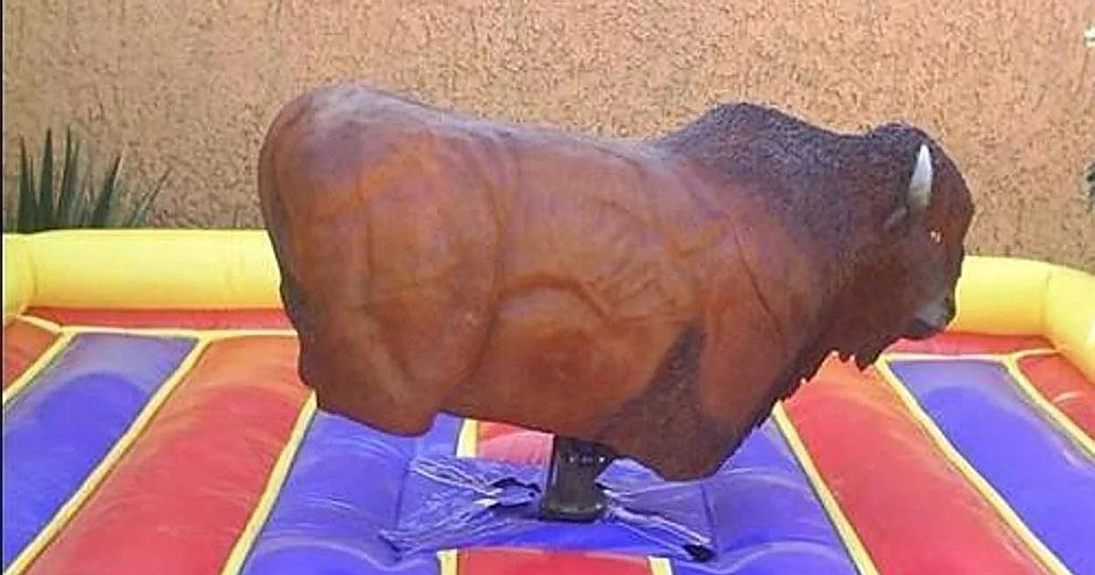 Un trabajador sufre un aplastamiento en una pierna con un toro mecánico en Villanueva de los Infantes