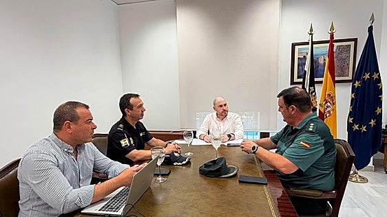 La dimisión del jefe de Gabinete del delegado en Ceuta cerca al Gobierno