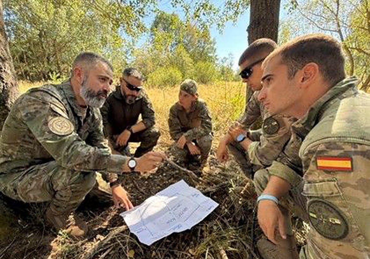 Los cinco pasos que pueden salvar la vida a un militar en el campo de batalla