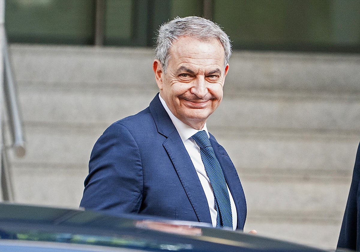 Las declaraciones de la cúpula de Plus Ultra siembran la sospecha de que Zapatero cobró más comisiones tras el rescate