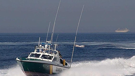 La Junta acusa al Gobierno de «mirar para otro lado» y exige más medios contra las narcolanchas en Almería
