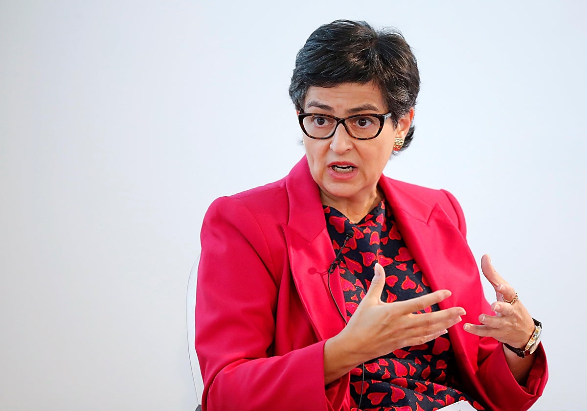González Laya tilda de «ataque híbrido» la crisis de Ceuta y advierte del afán «neoimperialista» de Marruecos