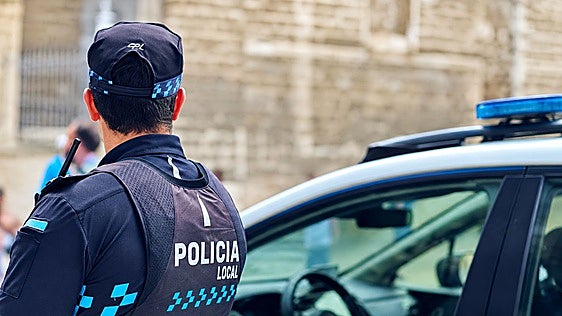 Muere un perro tras ser localizado junto a otro en una furgoneta al sol en Toledo