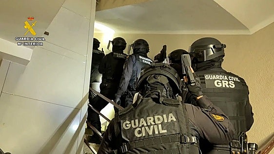 Cuatro detenidos en Galicia al caer una red nacional de ciberestafas