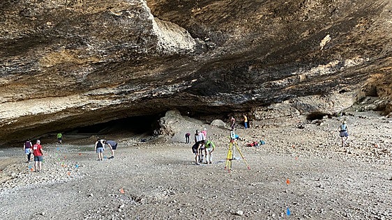 Así se cazaba hace 15.000 años en la cueva de Chaves: se adaptaban al animal, la estación y el paisaje