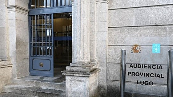 Sin contrato y a 50 euros por 12 horas: piden siete años de cárcel por explotar a inmigrantes en Lugo
