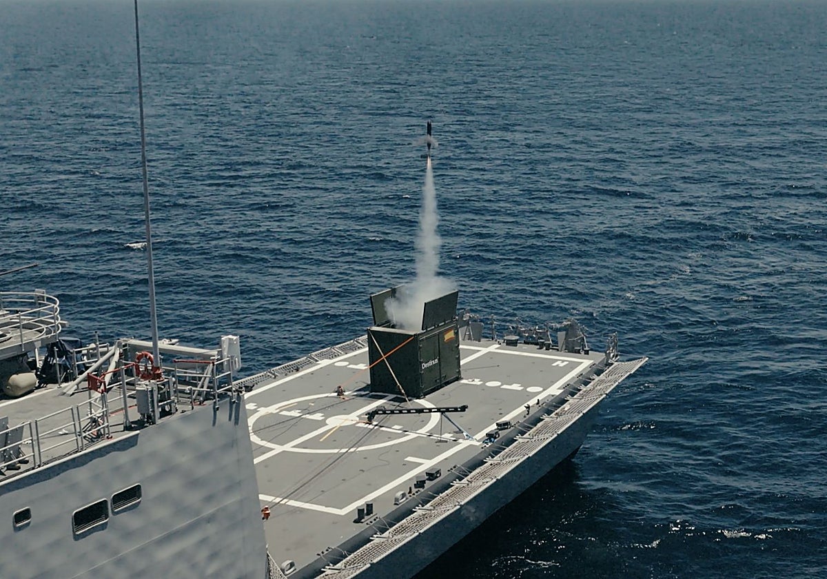 [Imagen: HB1%20Launch%20Navy%20Spain-RNcYaMcLI6PP...io_abc.jpg]