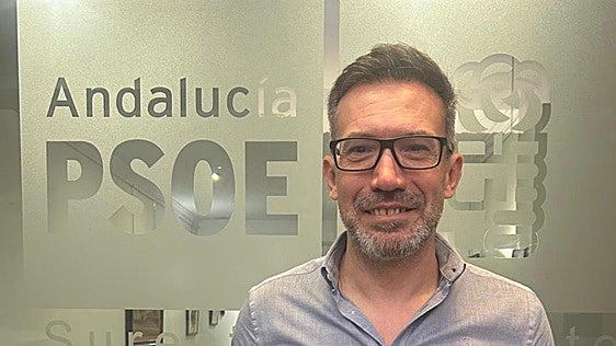 Habrá primarias en el PSOE de Córdoba: José Antonio Romero y Ángel Ortiz también presentan los avales