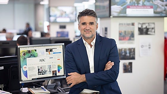 Esteban Villarejo regresa a ABC como adjunto al director en el área de Casa Real, Defensa y Exteriores