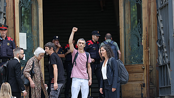 Roger Español acusa a los policías de dispararle la bala de goma el 1-O como «represalia»