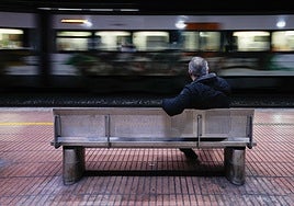 Renfe considera puntual un tren con 3 minutos de margen: aun así la mitad llega tarde en Cataluña