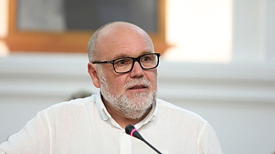 IU cuestiona el modelo de ciudad de Velázquez y reclama más vivienda y servicios públicos