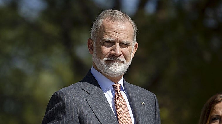 Felipe VI traslada al responsable de Seguridad de Melilla que «espera visitar pronto» las ciudades autónomas