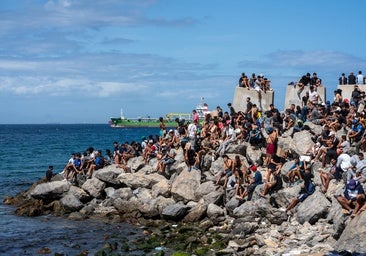 Tardón busca al 'cerebro' de la invasión de Ceuta e investiga si guarda relación con las entradas de 2021 y 2024