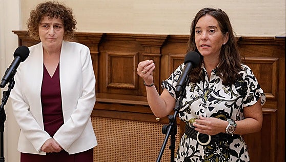 La Coruña y Santiago crean una alianza para actuar sobre vivienda y pisos turísticos