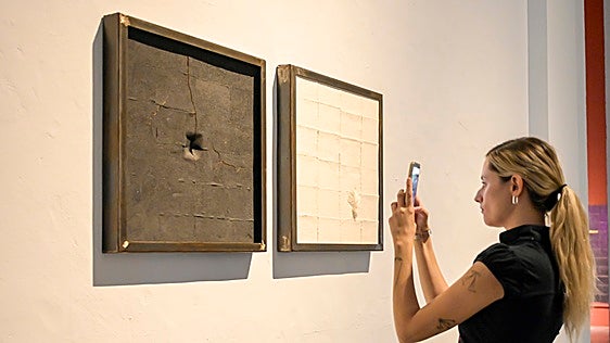 El Centre del Carme repasa 40 años de trayectoria de Pepa L. Poquet explorando la construcción de la imagen