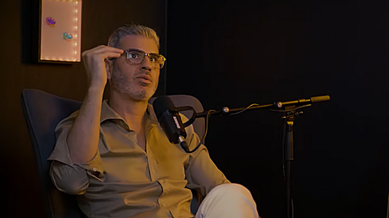 Sergio Bomba, empresario jamonero: «Muchos prefieren vivir con lo justo antes que sacrificarse en un trabajo de campo»