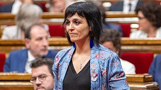 Sílvia Orriols, líder de Aliança Catalana: «No podemos construir 20.000 viviendas y dejar entrar a 250.000 personas en Cataluña»