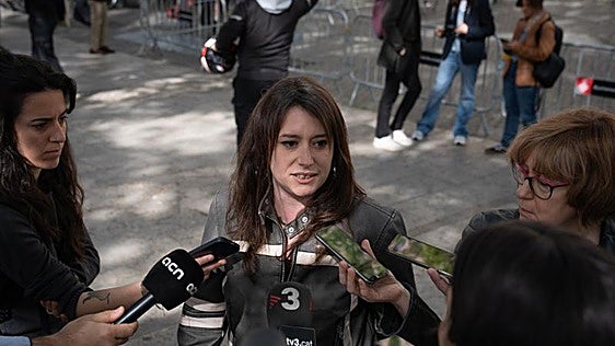 La CUP escoge a Laure Vega como candidata a la alcaldía de Barcelona