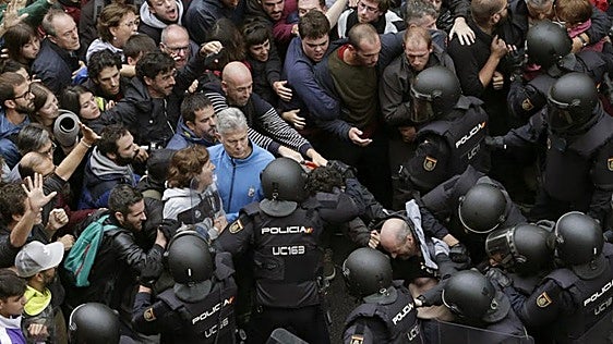 Una ley redactada para sentar en el banquillo a cuatro policías