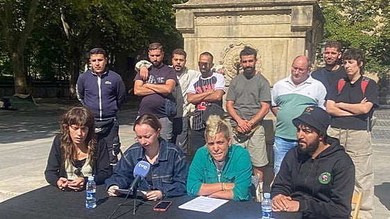 Vecinos ceutíes protestan contra la llegada de una organización proetarra: «No les vamos a dejar pasar»