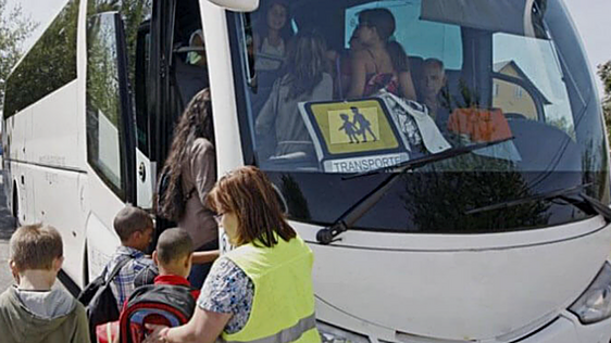 Educación y la patronal del transporte pactan restablecer el servicio de transporte escolar en la provincia de Jaén