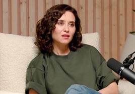 Isabel Díaz Ayuso, 47 años: «Mi desayuno perfecto es el que tiene dulce y salado, un buen café con un zumo y la prensa al lado»