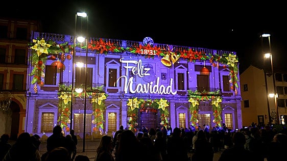 La plaza de la Corredera volverá a lucir un videomapping por Navidad: el Ayuntamiento inicia los preparativos