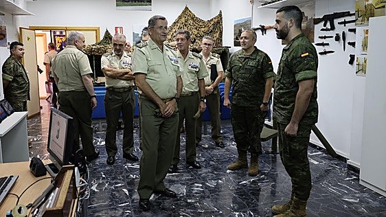 El jefe del Ejército visita Melilla en plena tensión con Marruecos