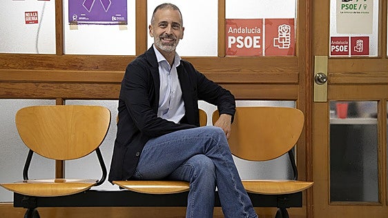 Ángel Ortiz: «Me dicen que están desencantados con el PSOE; hay que reconocer errores y mirar a la cara»