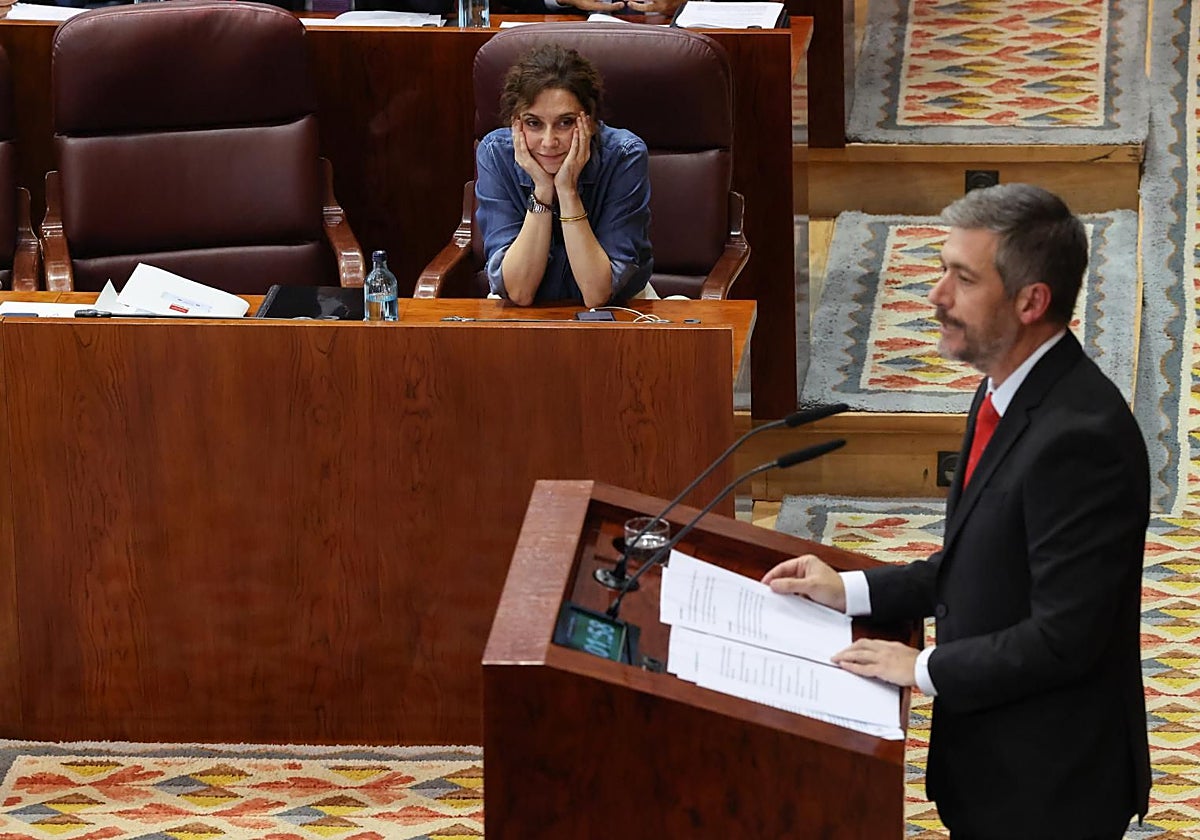 El Gobierno de Ayuso se revuelve ante la presión por el ático: «Es una gran mentira»