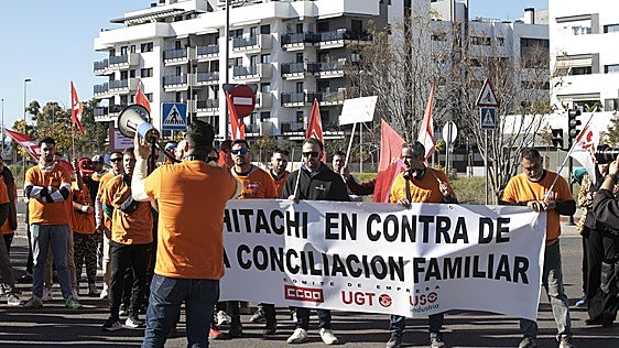 Hitachi busca rebajar el rebrote del conflicto de su planta en Córdoba: ofrece una mesa de negociación