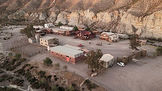 «Por un puñado de dólares»: vuelven a poner a la venta rebajado un poblado del oeste en Tabernas