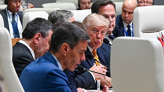 Moncloa culpa a Trump del plante de Sánchez: «La invitación llegó tarde»