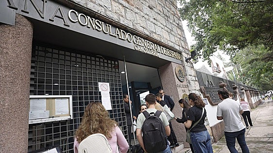 La Abogacía del Estado ve imposible revisar 170.000 expedientes de la ley de nietos antes del 1 de enero