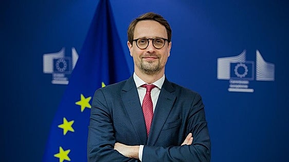 Bruselas contradice a Rego y recuerda que los menores también han de volver a Marruecos