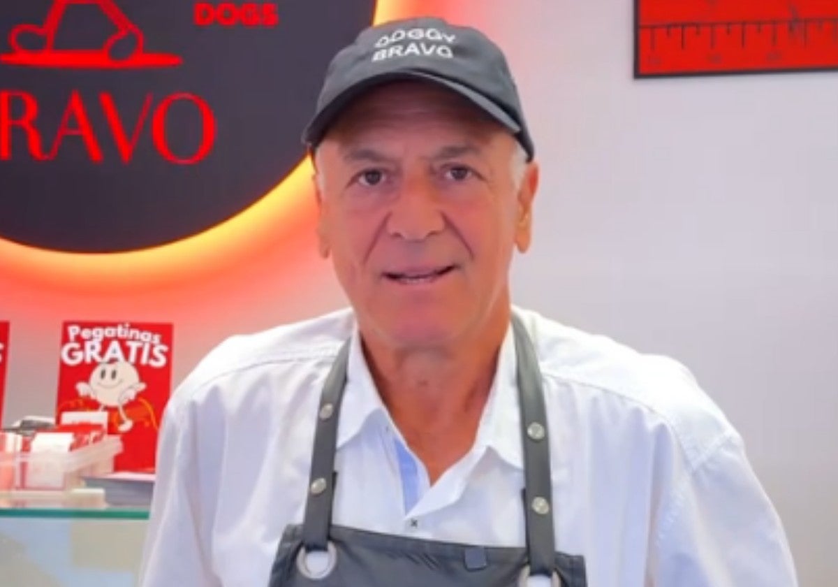 «Me echaron del trabajo a los 55 años por viejo y abrí la mejor tienda de perritos calientes de la ciudad»