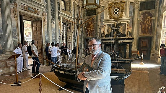 José Calvo Poyato recrea a la Armada Invencible: «Los ingleses pusieron el nombre con sorna, pero fue verdad, porque no la vencieron»