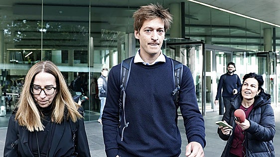 El juez lleva al banquillo al fundador de Glovo tras años de sentencias por los falsos autónomos