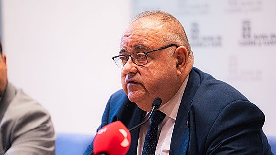 Vázquez cree que «sin criterios homogéneos» el decreto de Listas de Espera «es espúreo»