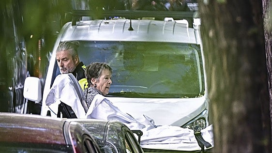 El desahucio de Maricarmen, de 87 años, abre otra brecha en el seno del Gobierno